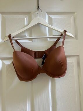 Victoria's Secret Mousse Brown Illusions Bra  38DD/E85
